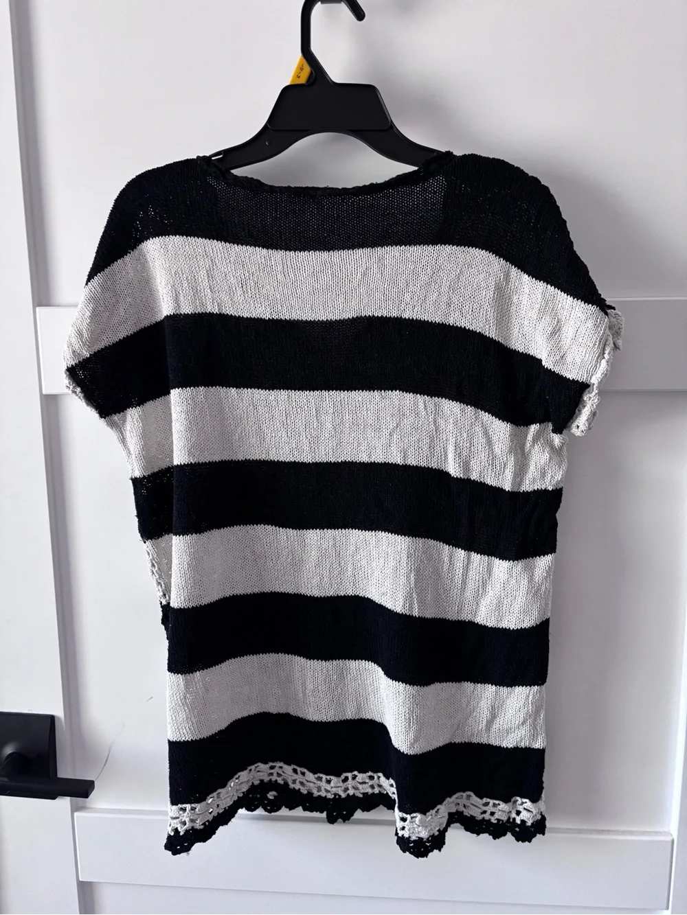 Free People Black & White Crochet Knit Short-Sleeve Top GUC size Large